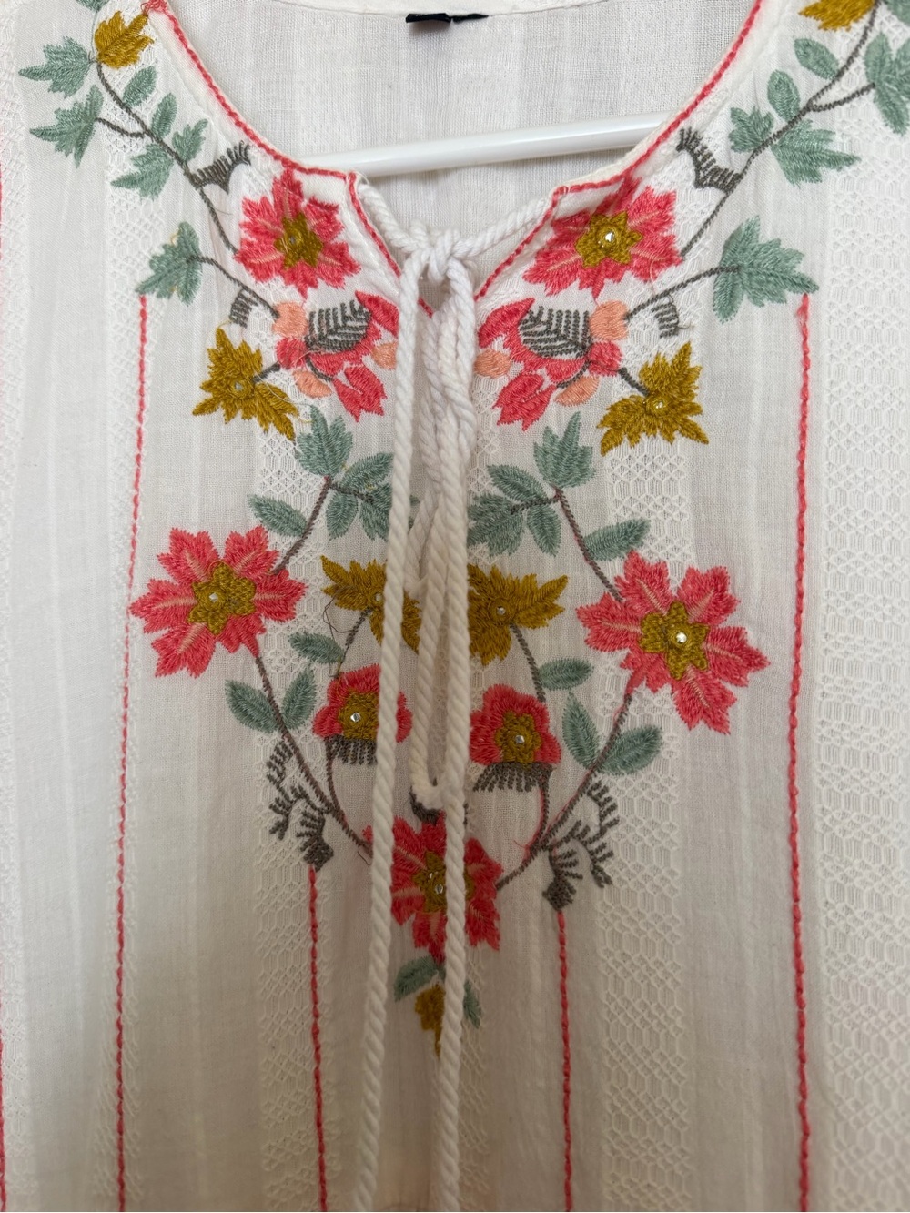 Unbranded White women’s Floral-Embroidered Dress with Tassel - Picture 3 of 14